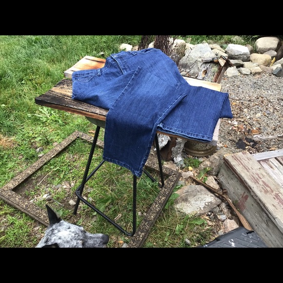 Gloria Vanderbilt denim pants - Picture 3 of 13